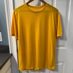 ibex Weightless Wool Next to Skin Natural Gold T-Shirt Size Large